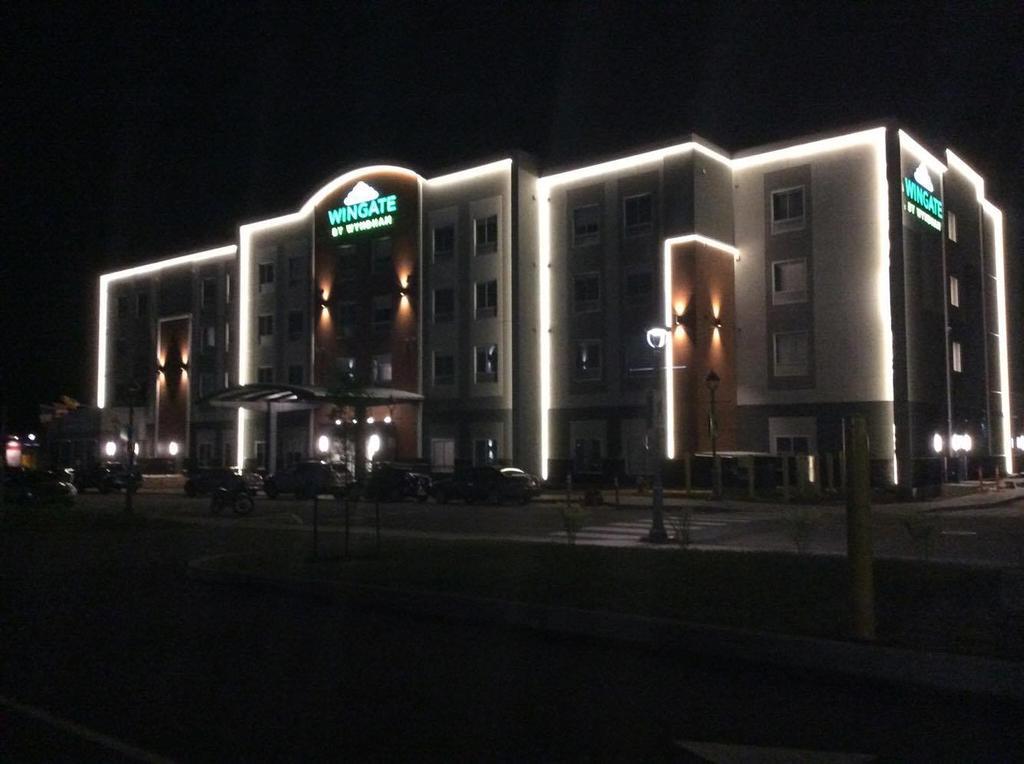 蒙克顿迪耶普温德姆温盖特酒店 蒙古顿 外观 照片