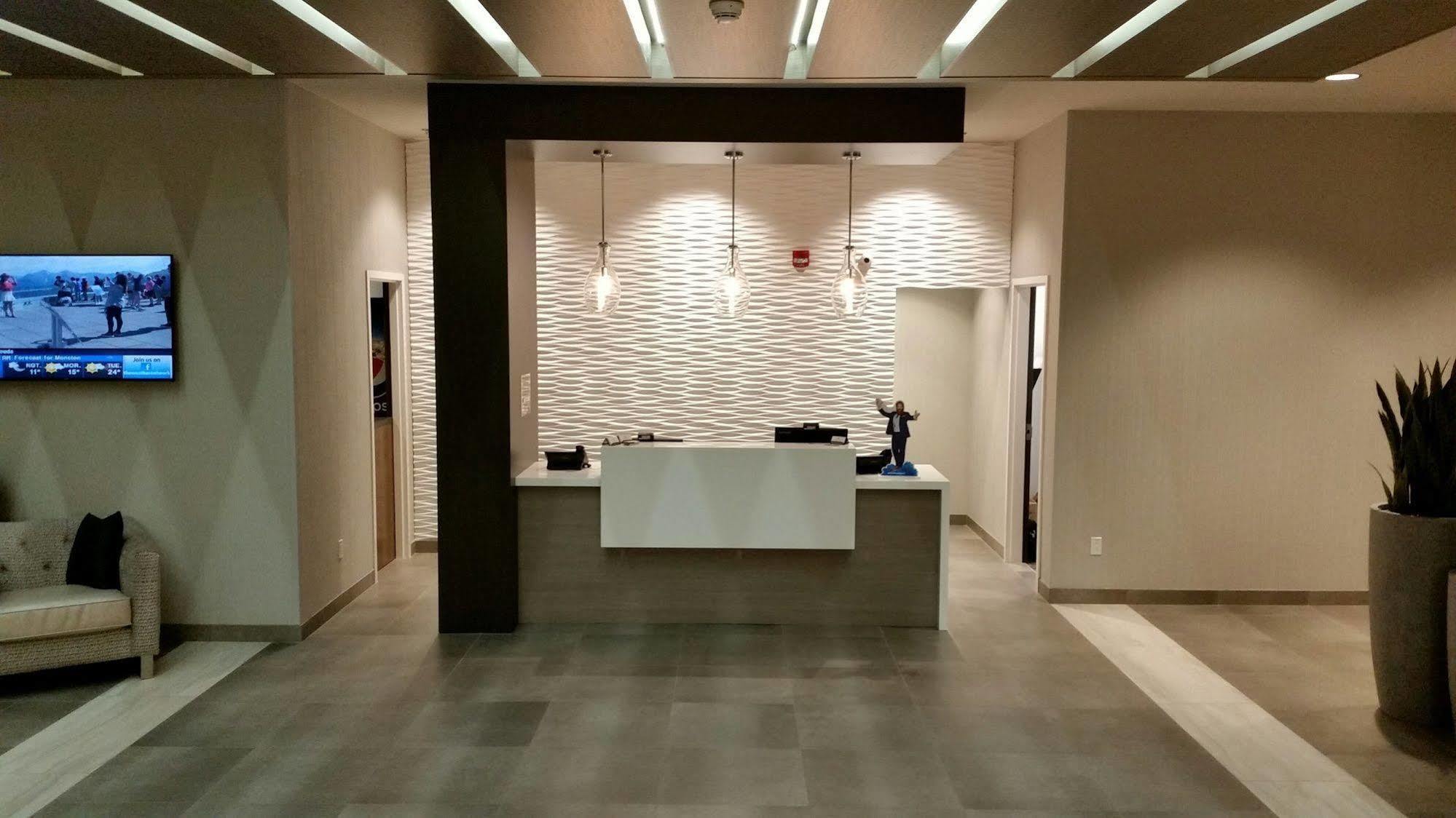 蒙克顿迪耶普温德姆温盖特酒店 蒙古顿 外观 照片